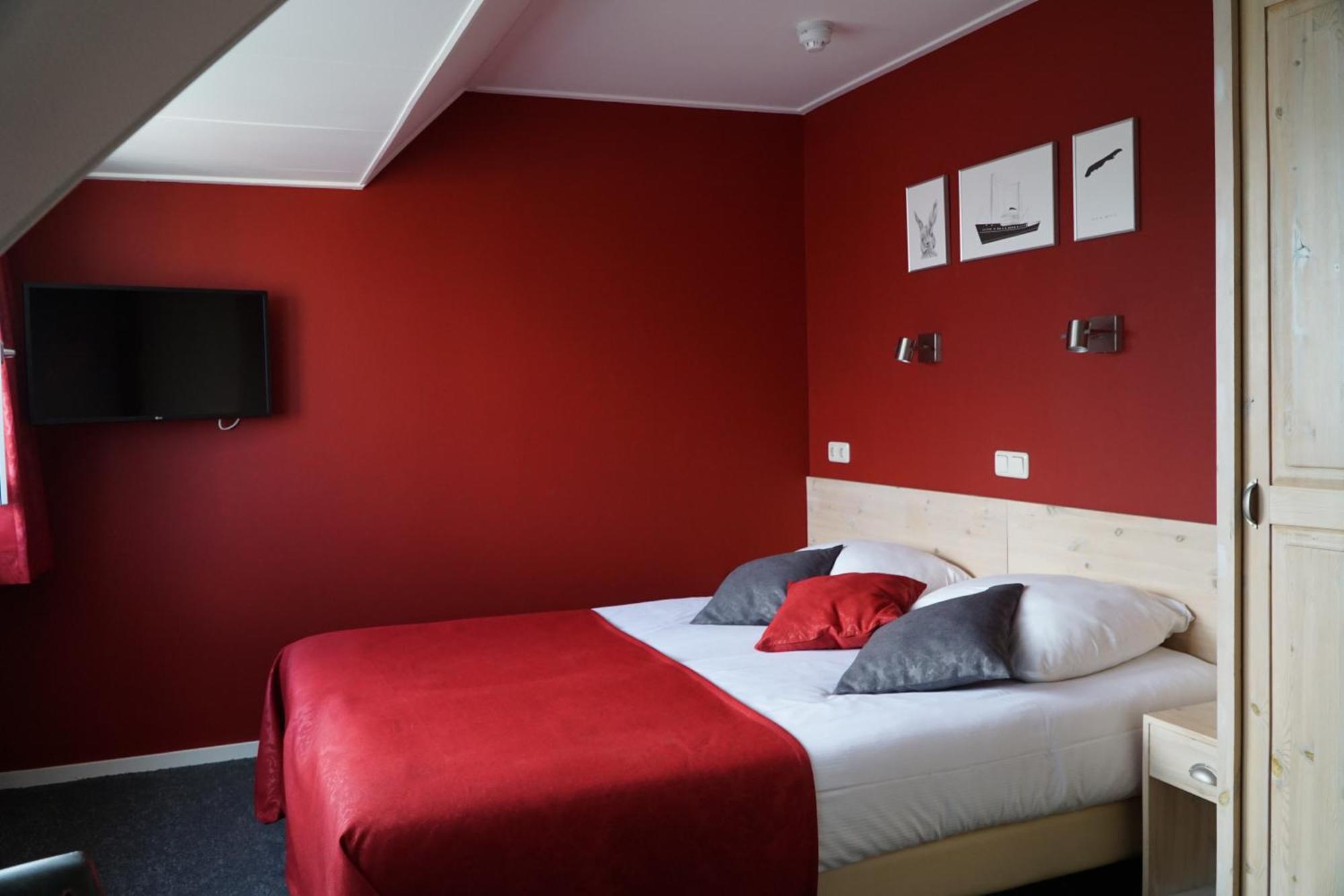 Hotel Oepkes West-Terschelling Exterior photo
